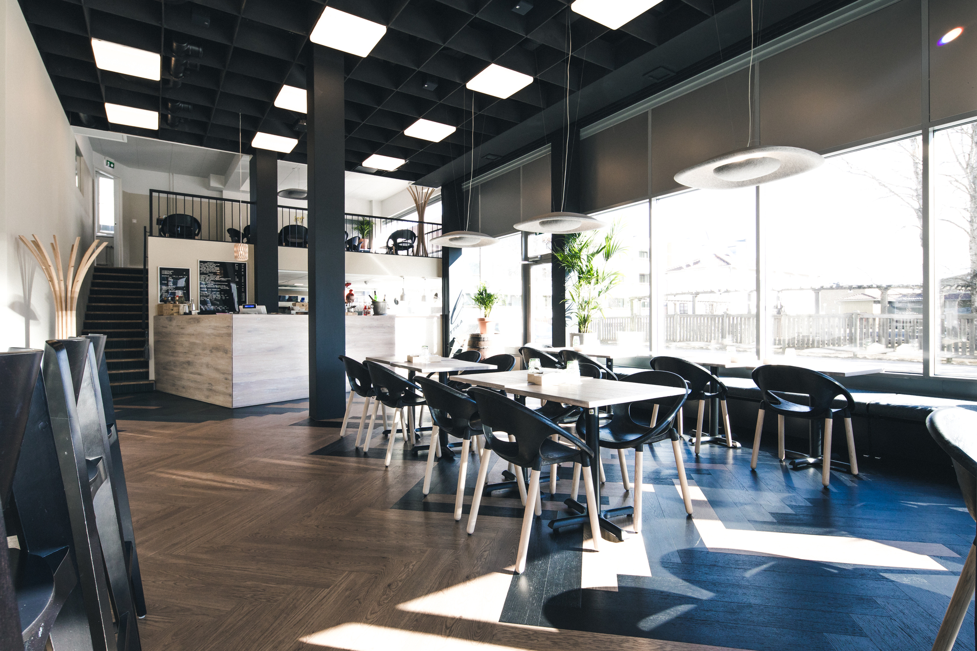 Äärellä Restaurant / Hirvilammi Architects-19