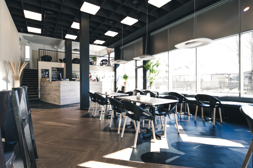 Äärellä Restaurant / Hirvilammi Architects-19