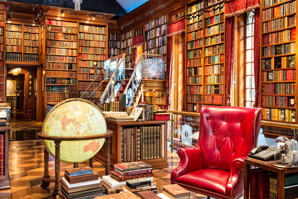 新英格兰山坡豪宅中的大型私人家庭图书馆丨美国康涅狄格丨Mark P. Finlay Architects-12