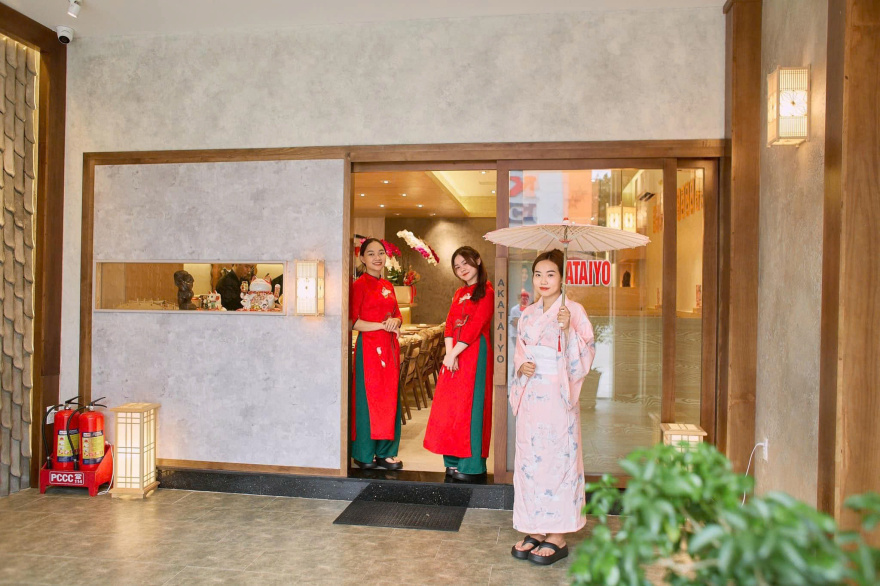 KATAIYO SUSHI × PUKACO-18