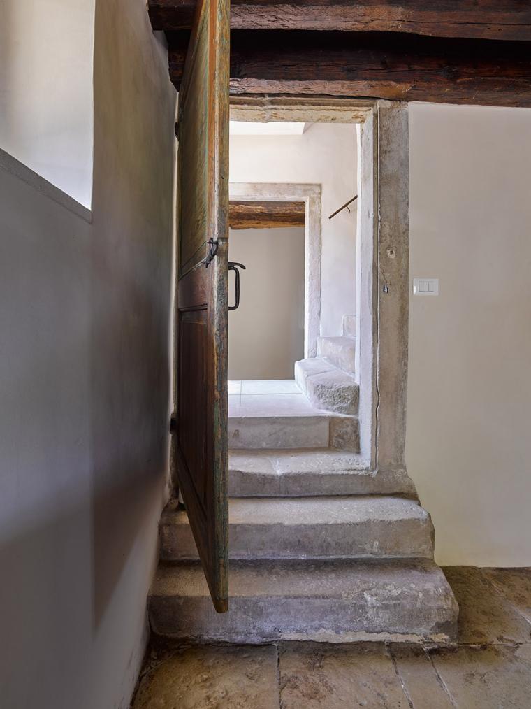 威尼斯特雷维索山居别墅改造-17