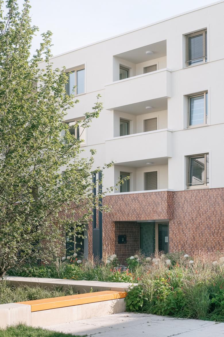 在冰湖旁居住丨德国-16