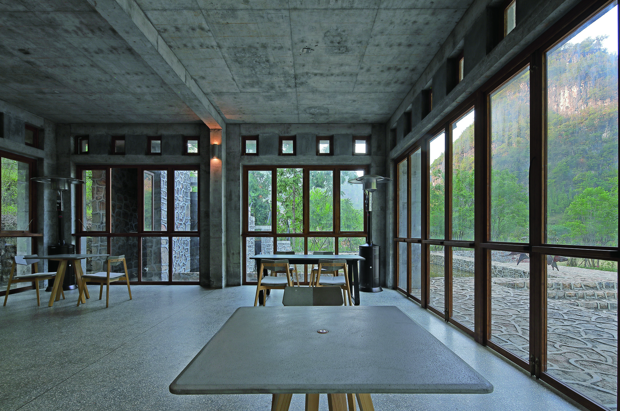 Camping Service Center in Louna / Atelier Li Xinggang-33