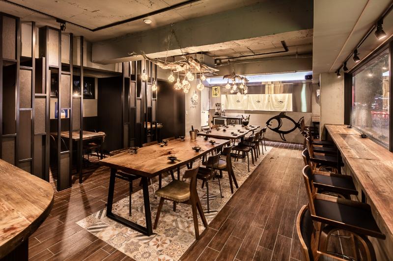 现代简约的鱼主题餐厅设计-2