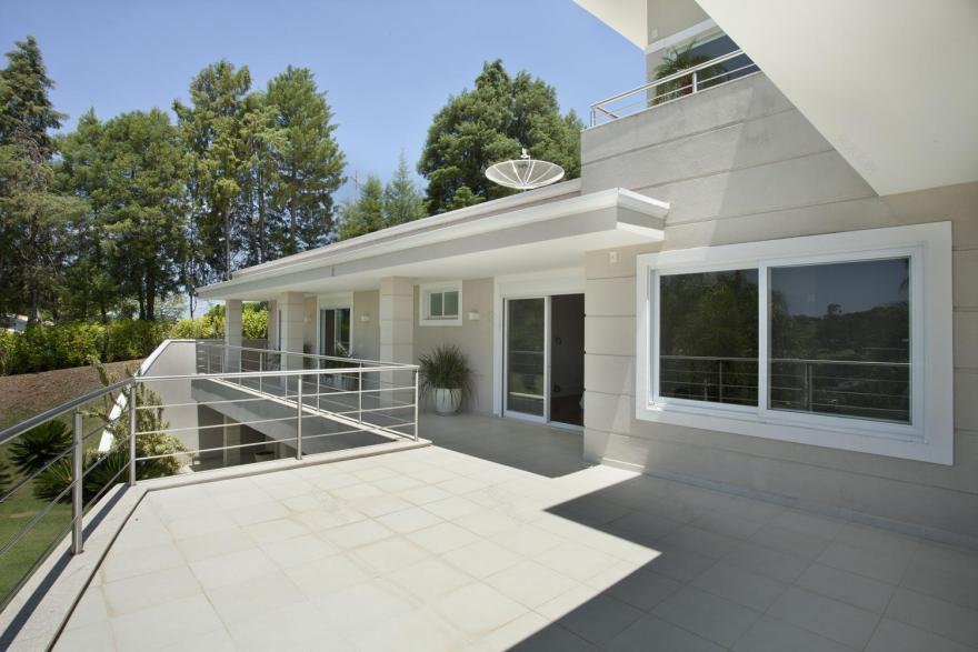 巴西圣保罗豪华住宅设计,全自动化与自然景观完美融合-5