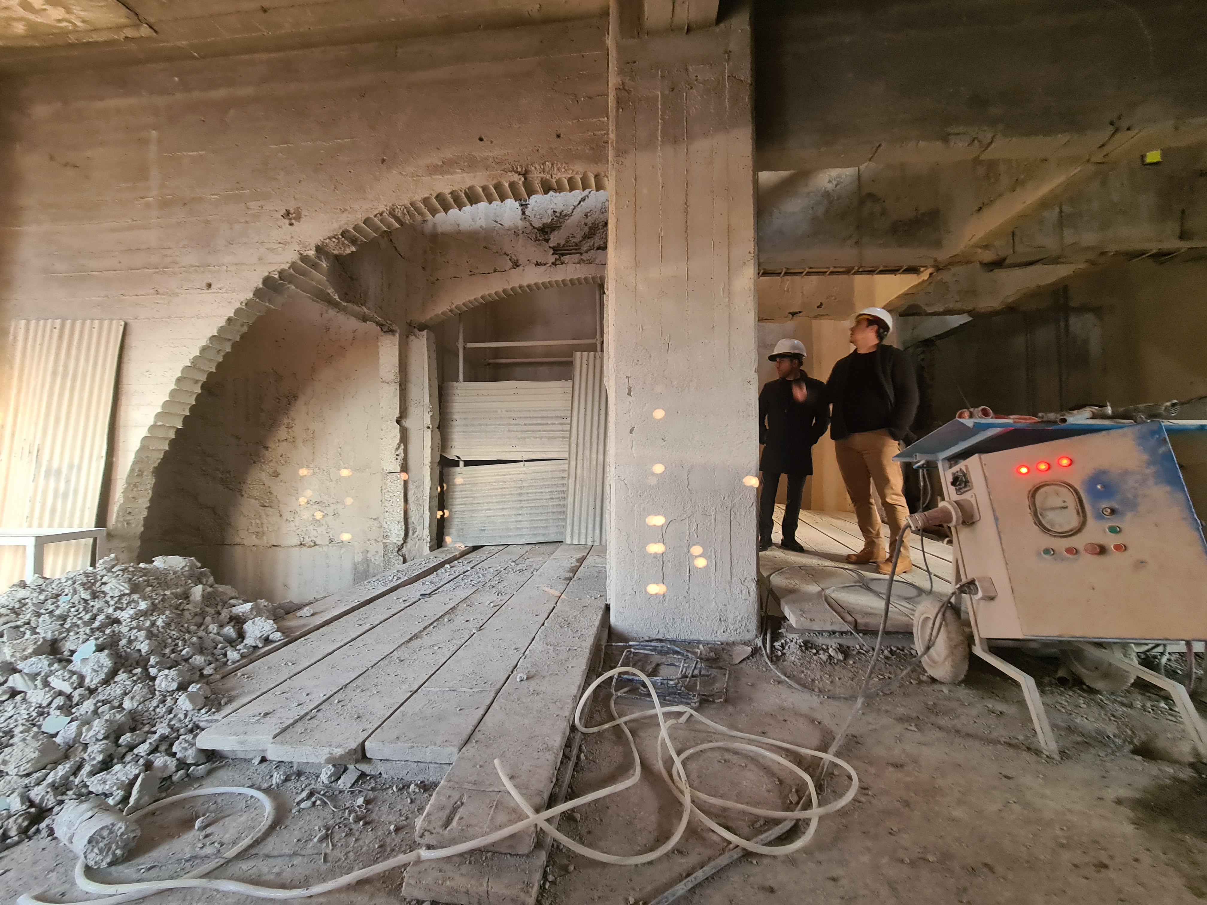 瑞士 50 年历史仓库重塑丨Ashrafi & Zad Design-24