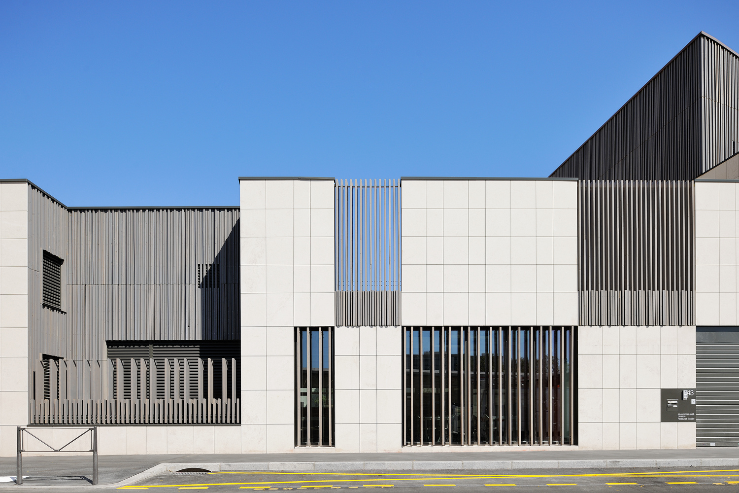 法国圣西尔学校的绿色环保设计-35