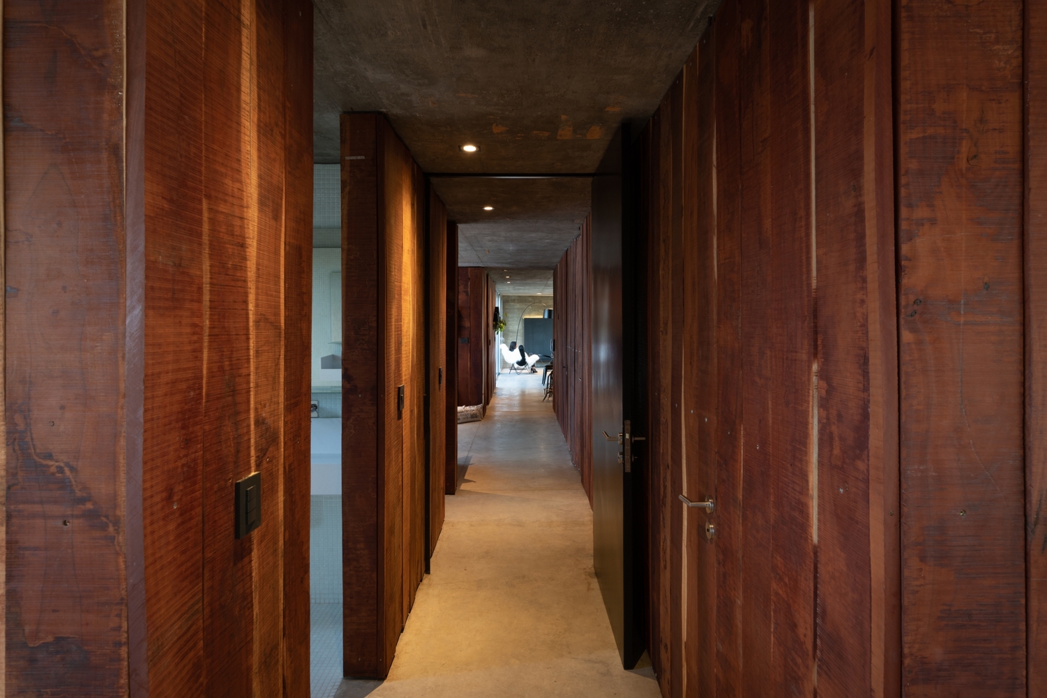 阿根廷科尔多瓦阳光住宅,融入自然的现代设计-42