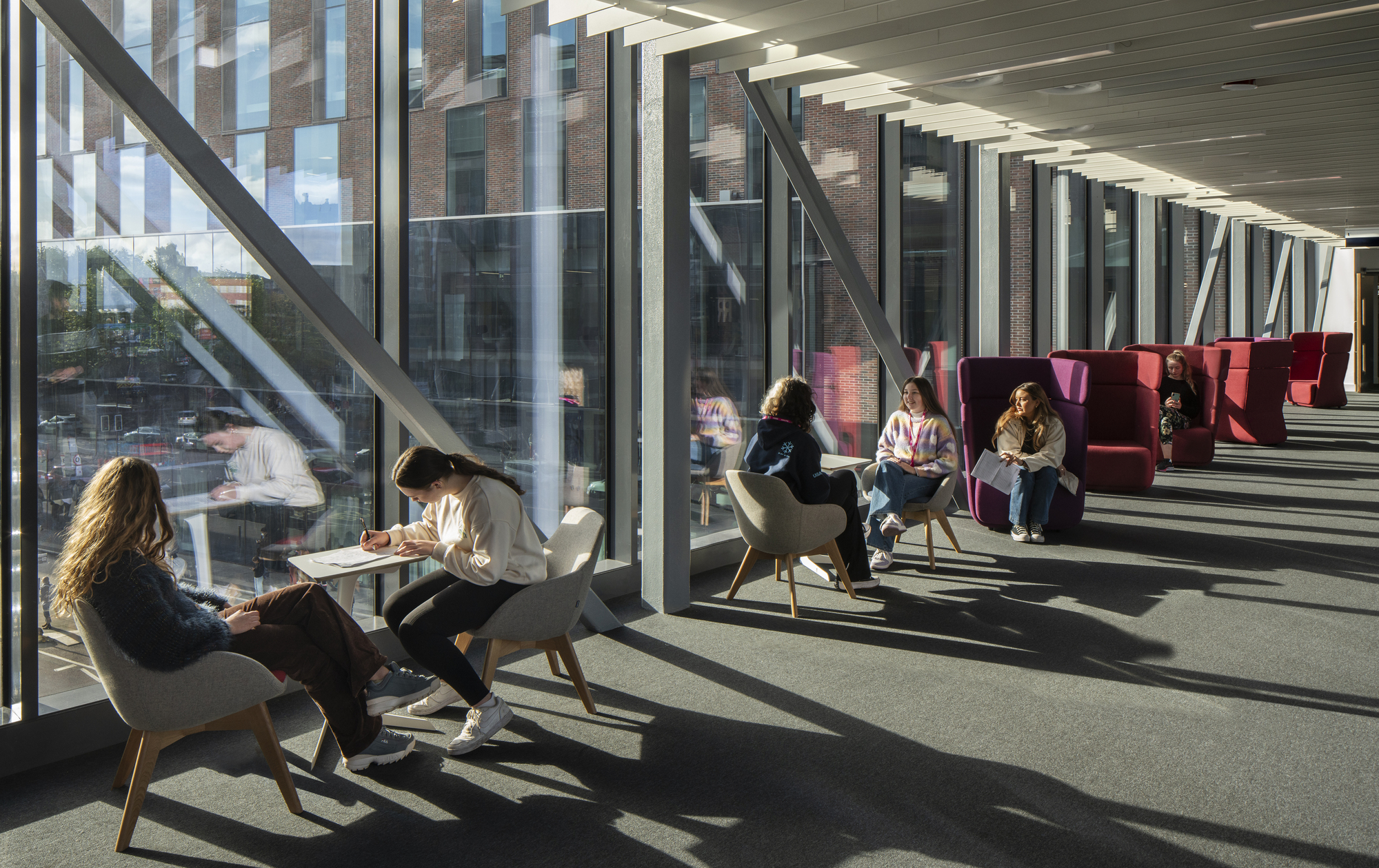 阿尔斯特大学贝尔法斯特校区丨英国贝尔法斯特丨Feilden Clegg Bradley Studio-53