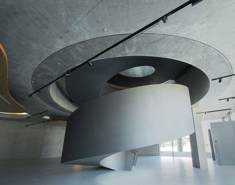 奥地利 Asten 面包博物馆，悬浮式奇观橱柜展示-26