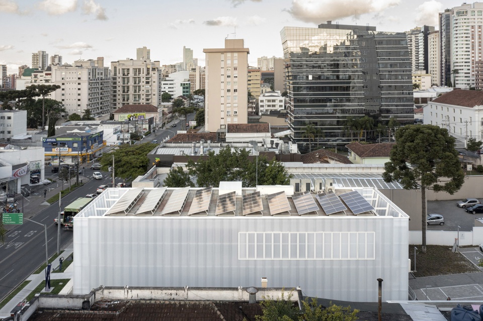 巴西 Laguna 展示空间丨Estudio 41-15