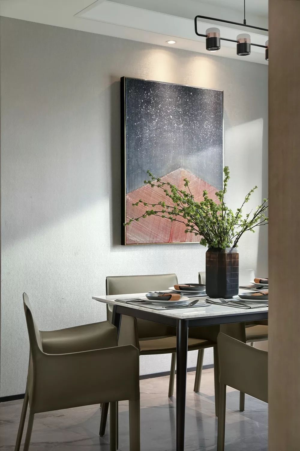 华墨国际｜优雅灰与生命棕的碰撞——精神物质空间融合的典范-36