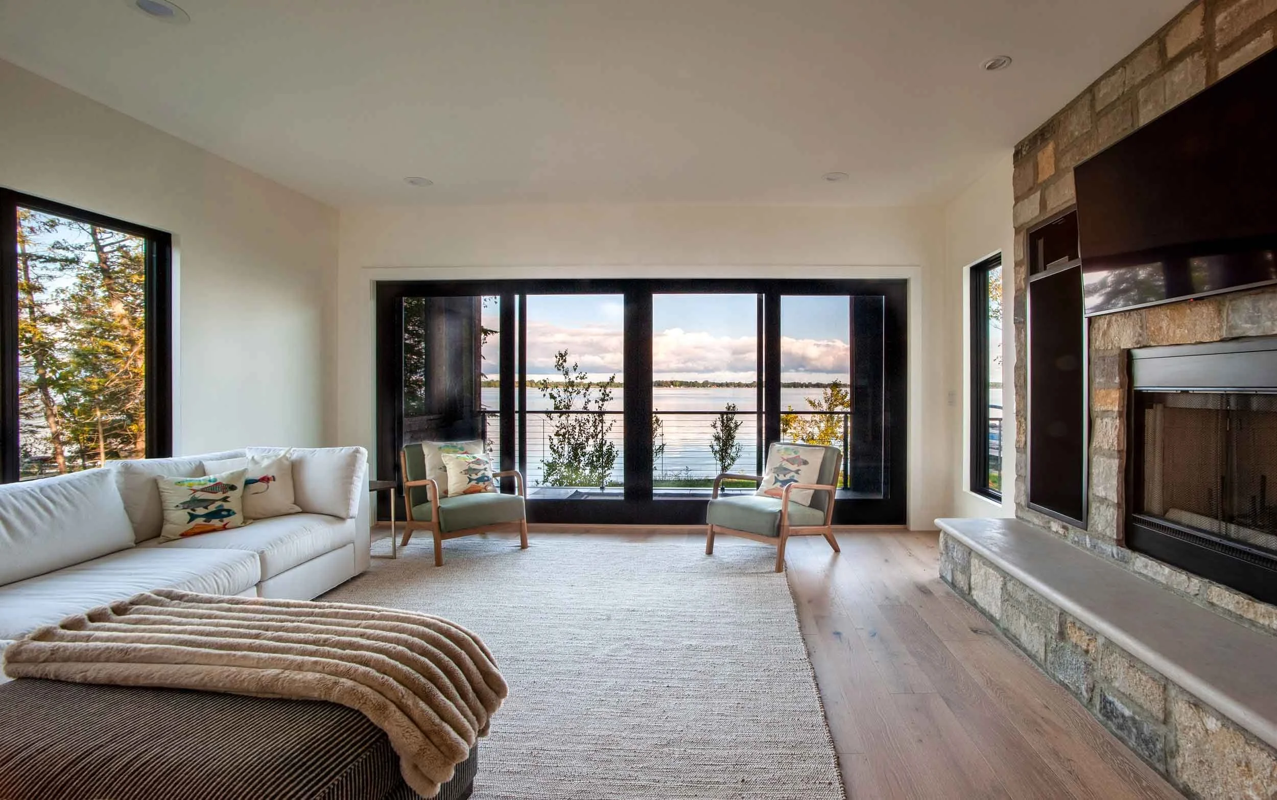 海滨休憩处（Haven常见有避难所、安息所等意思，这里结合Shoreline理解为海滨可供人放松休憩的地方，海滨休憩处较为贴合语境） 丨美国密歇根丨Myefski Architects-13