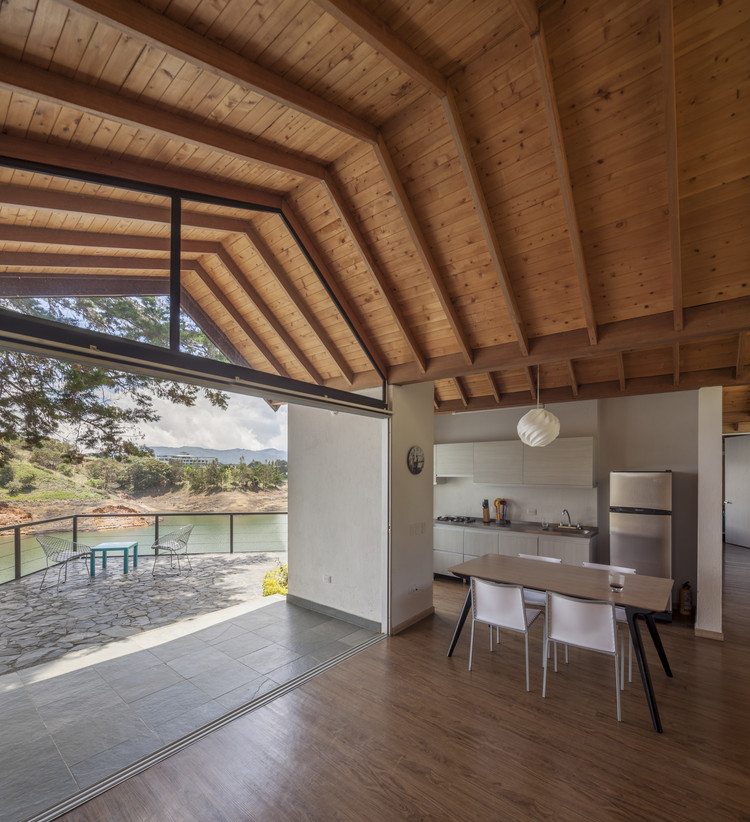 Lake Cottage artek-13