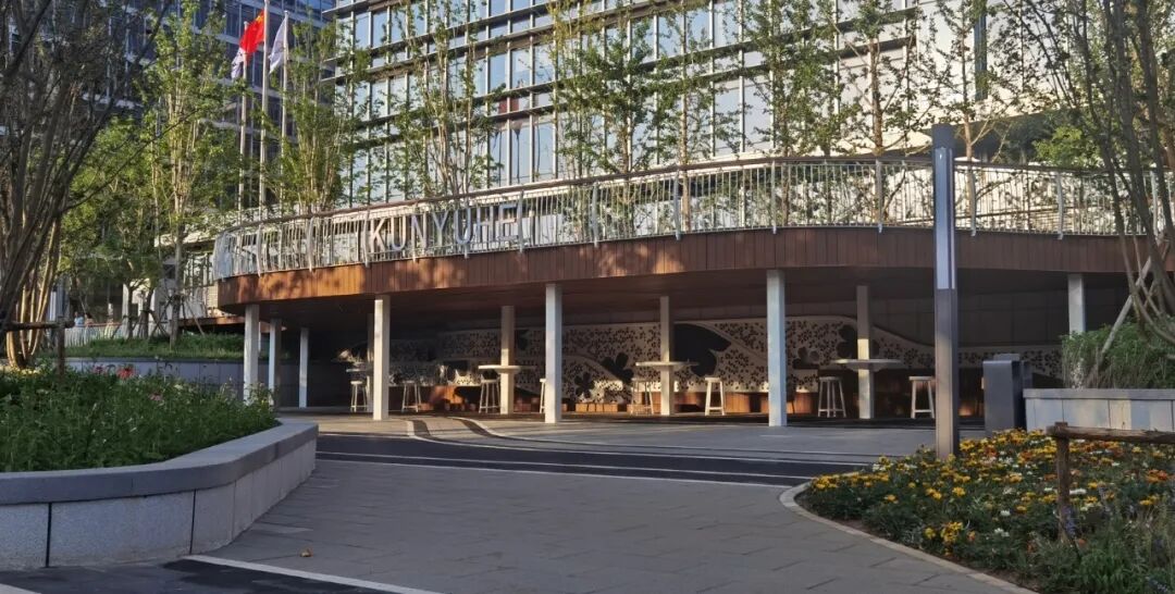 焕新颜!昆玉河东岸,1.8公里绿廊贯通——-48