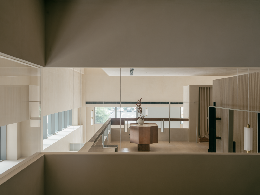 服装店丨中国杭州丨山地土壤空间设计-34