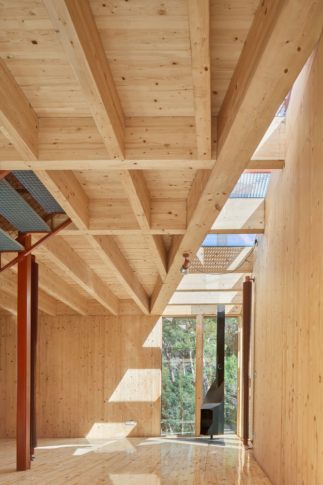 西班牙山林中的“木盒”家园-32