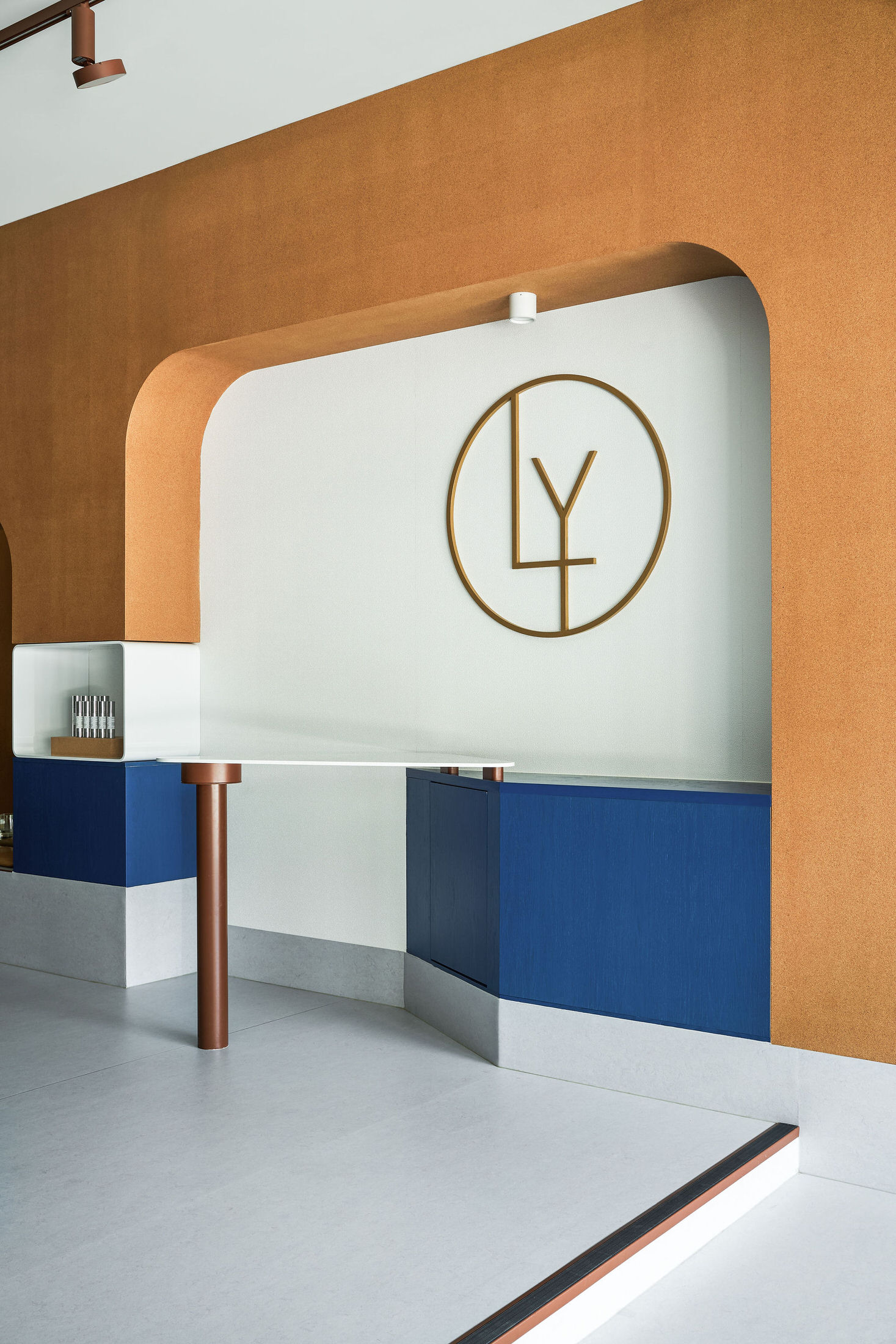 布里斯班的 Light Years Skin Studio丨澳大利亚布里斯班丨Maher Design-0