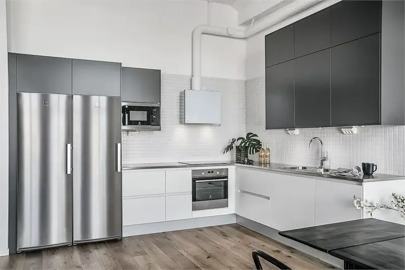 "瑞典旧工厂改造的现代复古 loft"-5