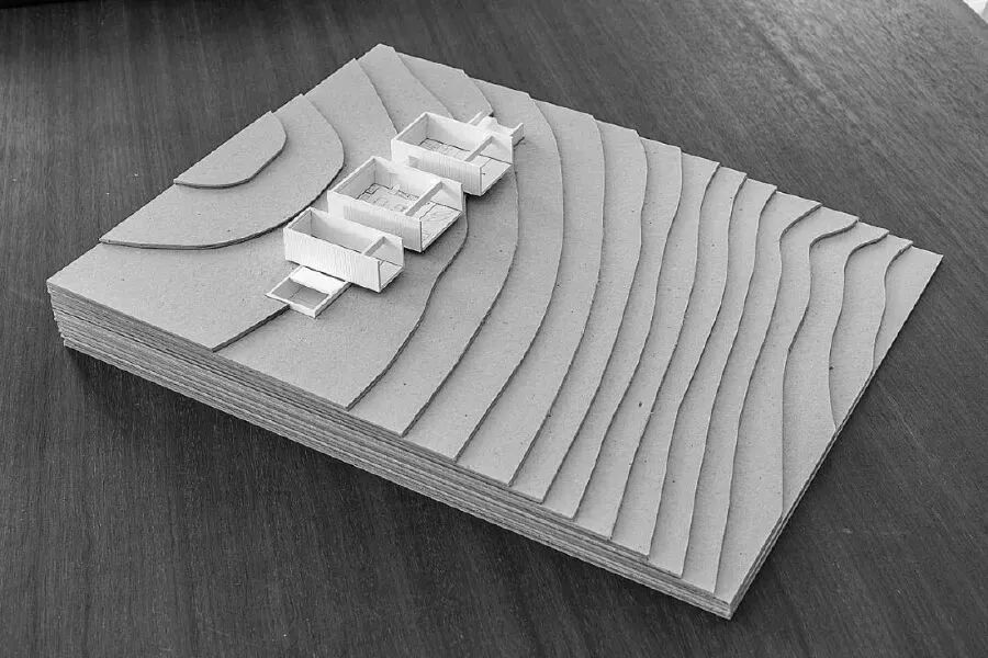 岩石上的住宅--木头做的房子  mariàcastelló-6