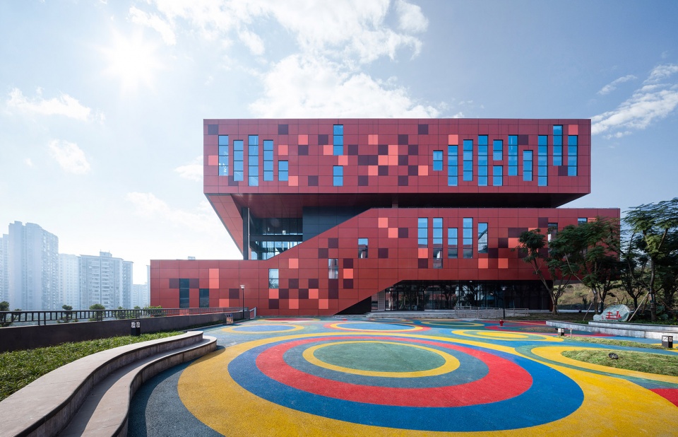 重庆石子山中小学综合体 | 螺旋上升的雕塑感设计-23