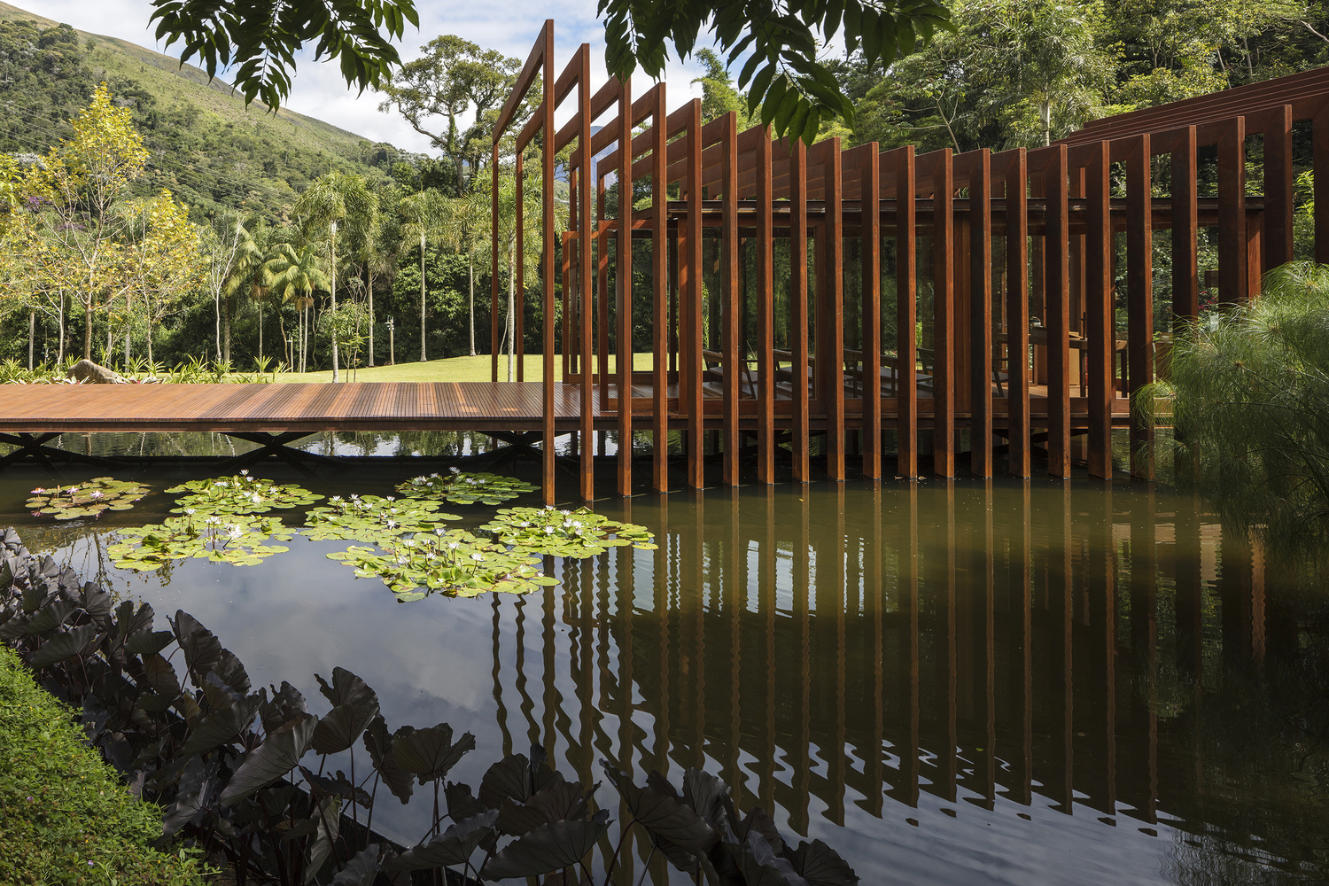 GN Chapel · 悬浮湖上的精神家园-19