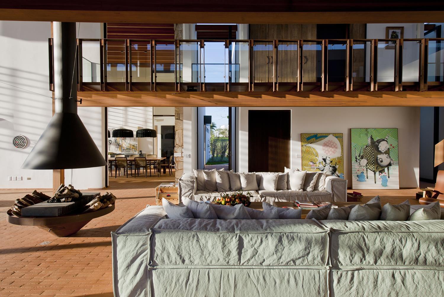 巴西 Casa Baroneza | 木结构与自然和谐共生的住宅设计-14