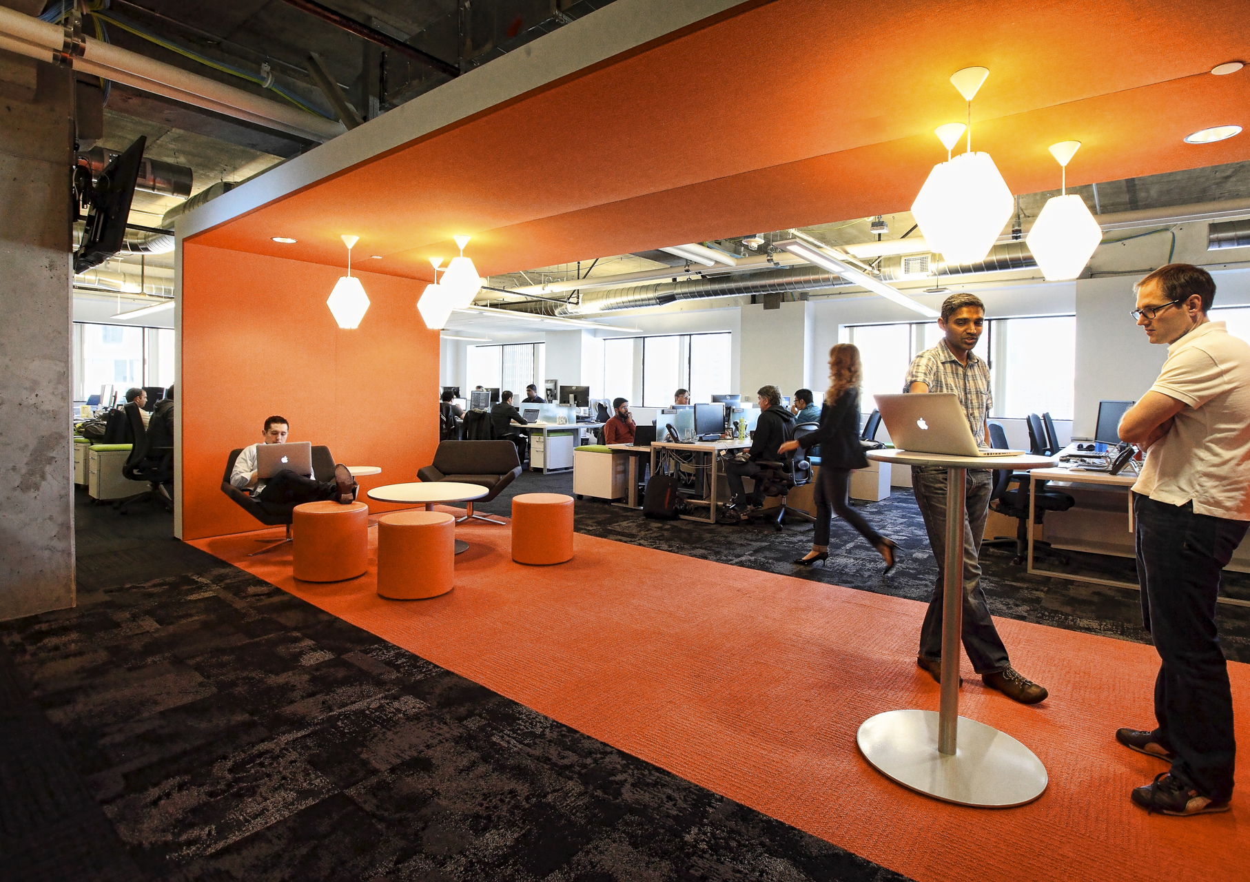 AppDynamics 总部 | 紧凑空间中的创意协作-12