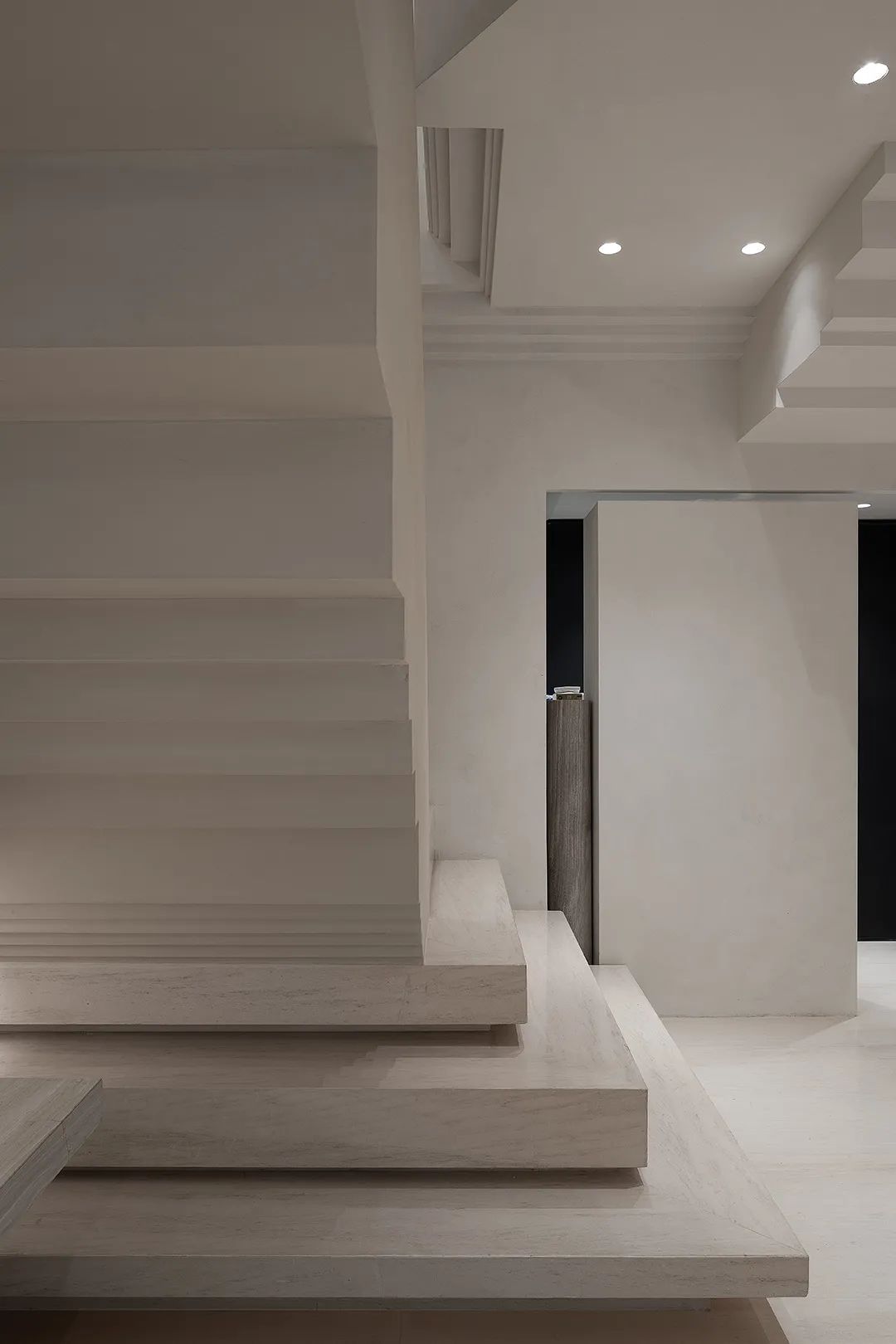 ANEST Collective · 上海新天地的意式高级成衣叙事空间丨中国上海丨水相设计-35