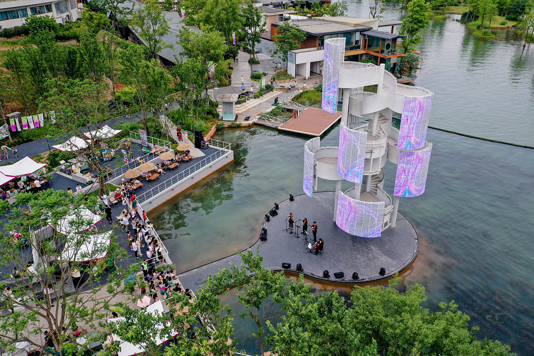 成都麓湖生态城生命塔装置丨中国成都丨万华研发及景观中心-12