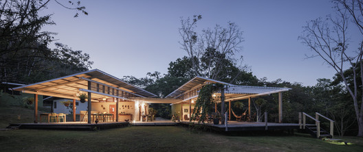 Canopy Camp Darien / Diego J. Cambefort S. y Diana V. Bernal C. | ArchDaily Perú-53