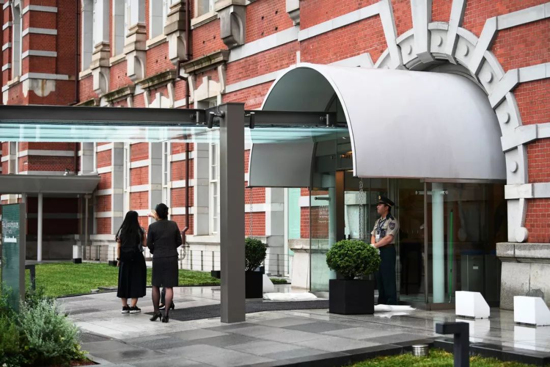 日本最大苹果旗舰店揭幕，全新外观设计是亮点  foster   partners-3