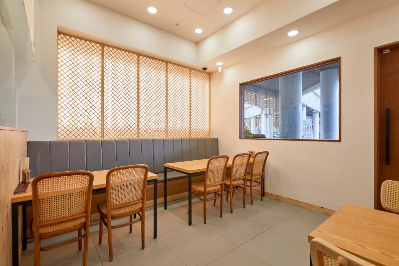 19 平韩式料理店，极简设计打造温馨空间-7