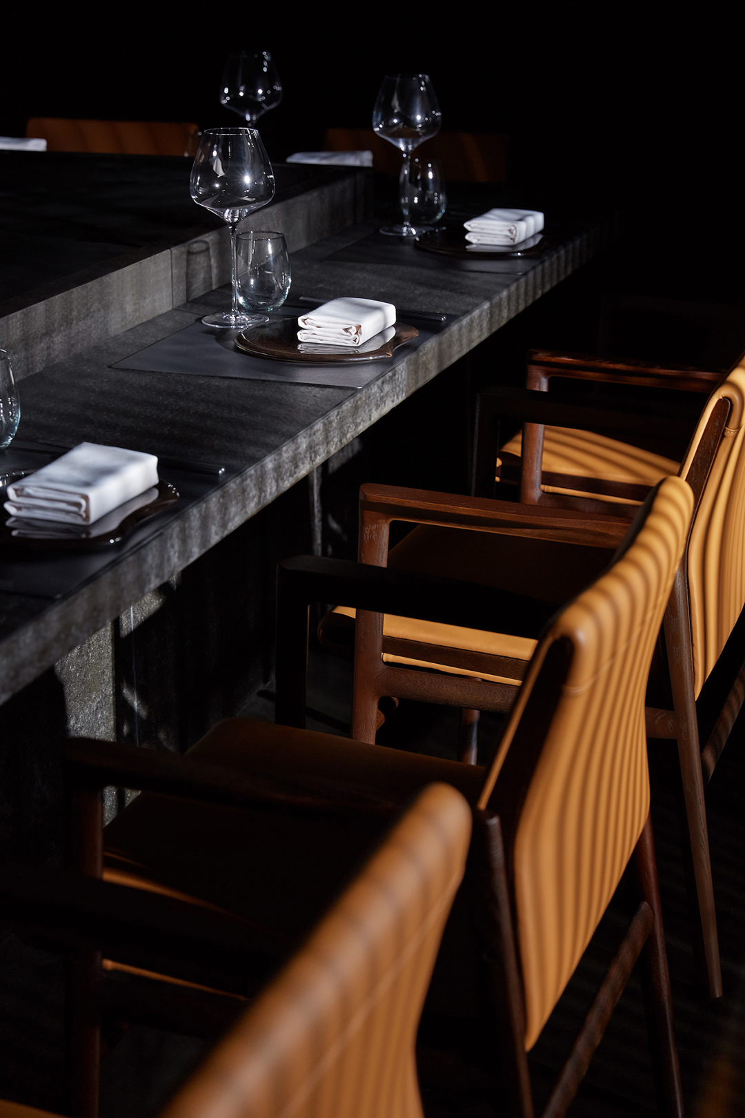 暗黑系餐厅，就是如此酷炫高级！——南京龍·铁板烧餐厅 | 壹舍方磊新作-41