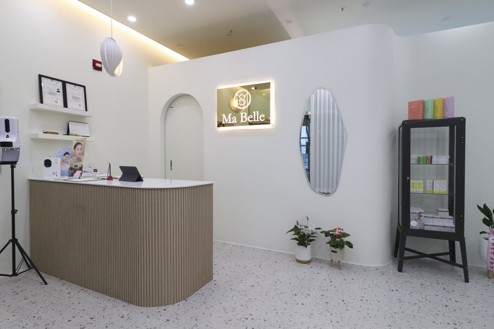 15 坪釜山美妆店-7