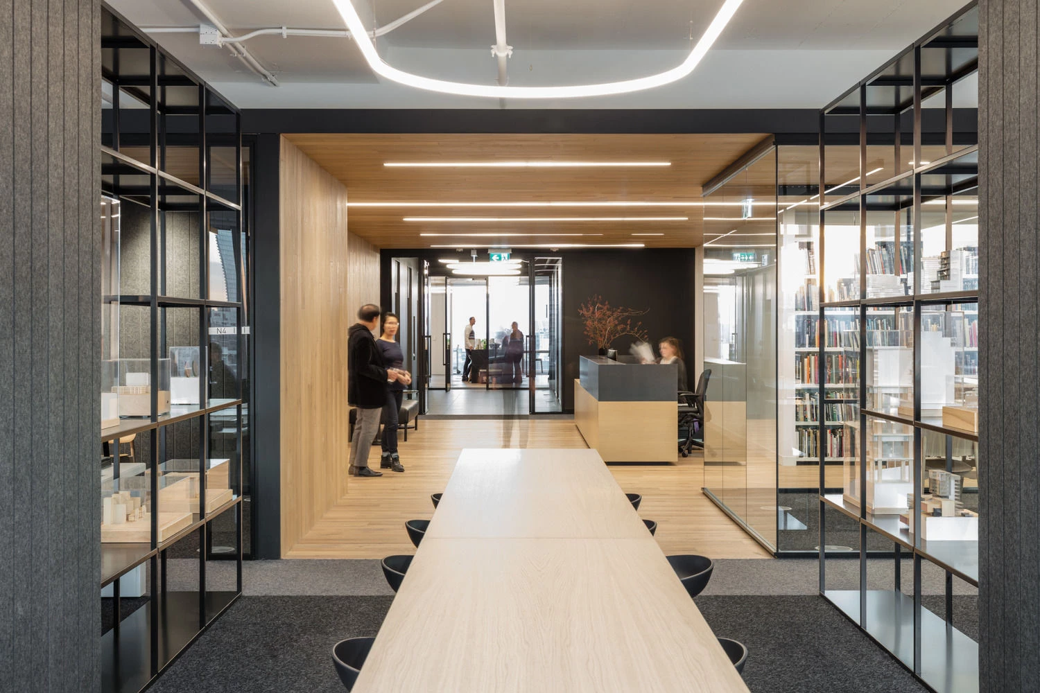 多伦多 KPMB Architects 办公室 | 温馨原木与城市景观的完美结合-23