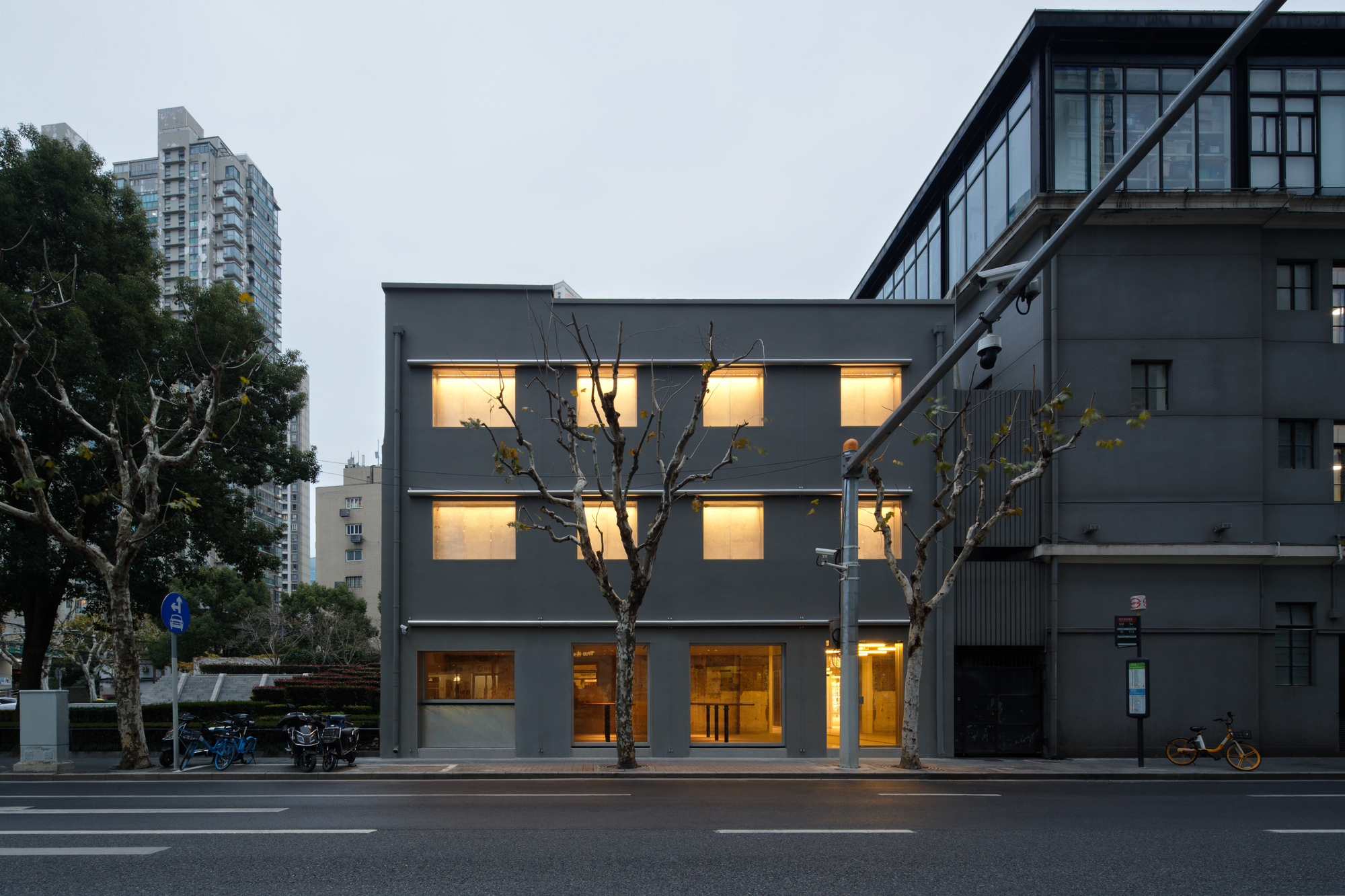 Renovation Project in the Heart of Shanghai’s Historic Area丨dongqi Design-11