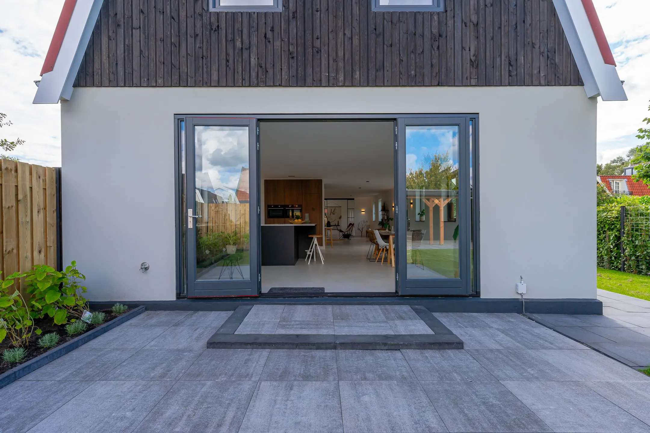 荷兰自然风格明亮当代住宅设计-21