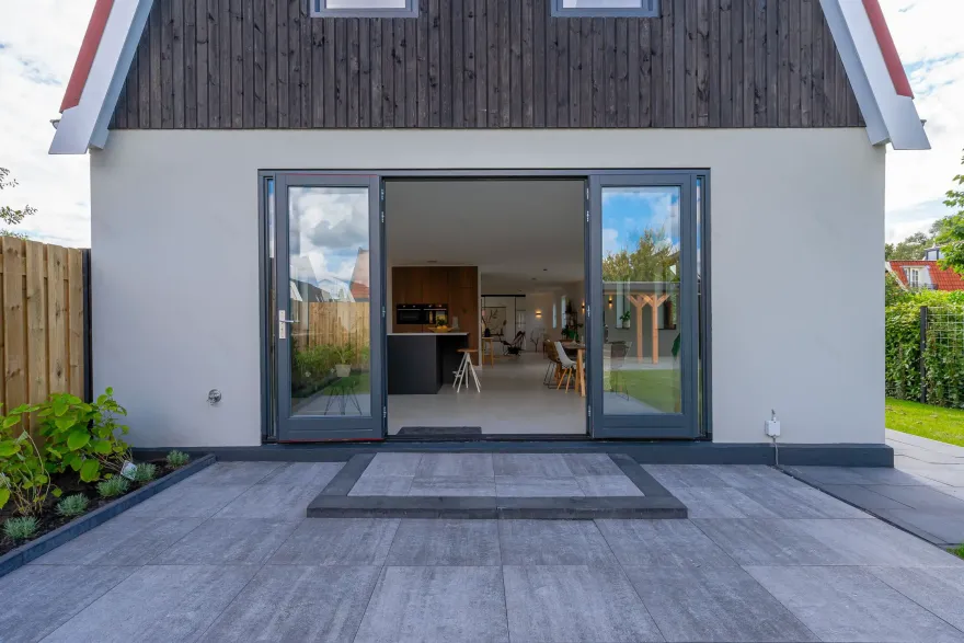 荷兰自然风格明亮当代住宅设计-21