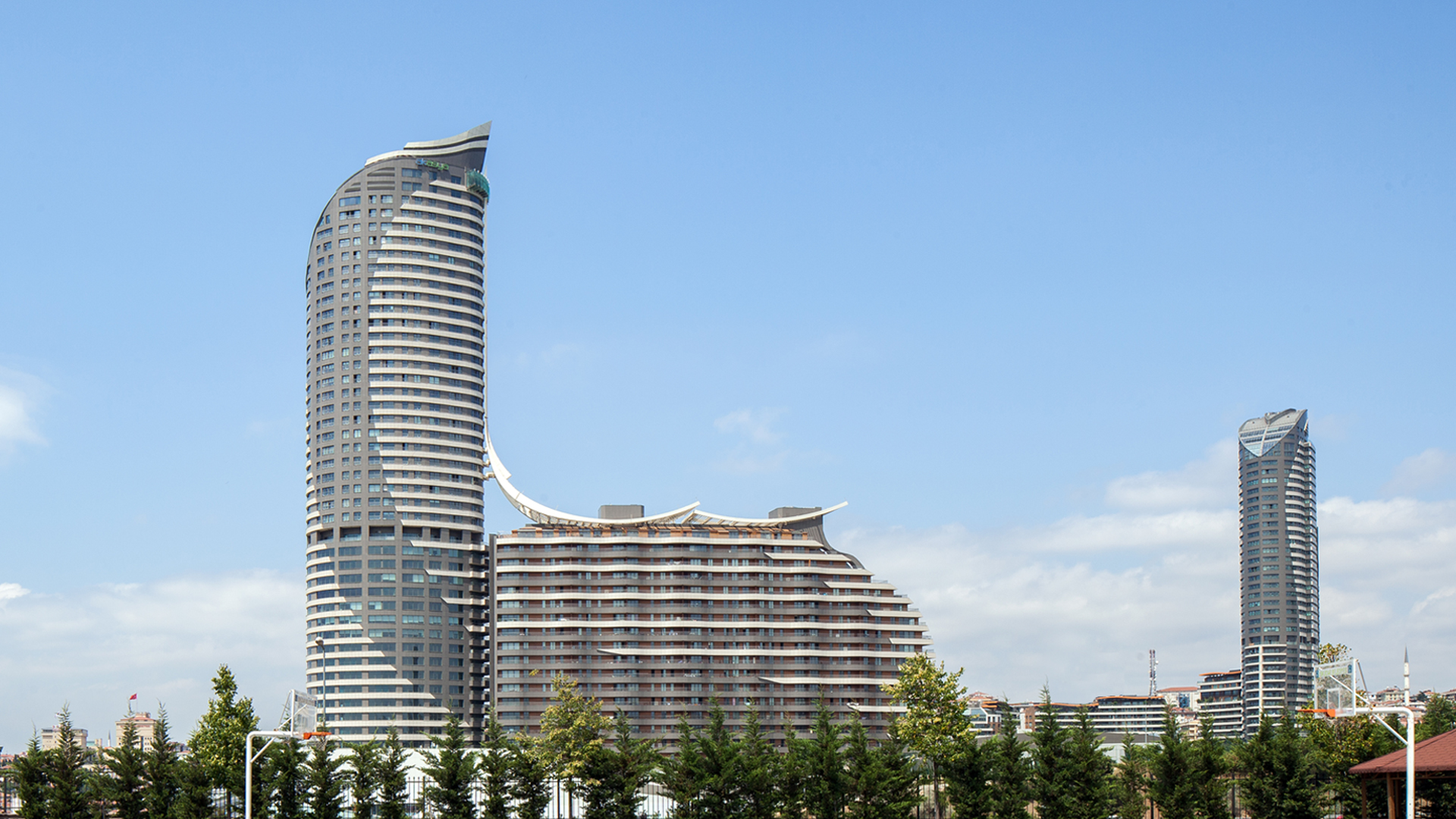 伊斯坦布尔繁华之上的绿色乌托邦-11