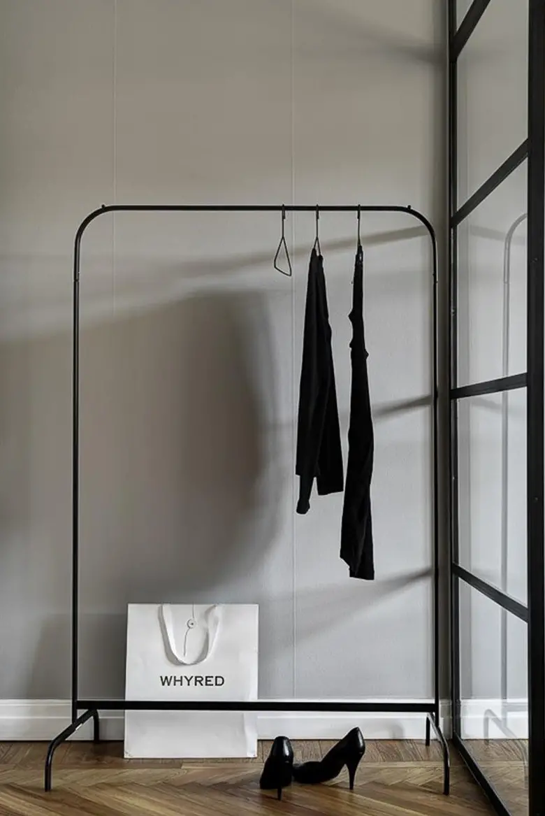 开放式卧室巧变双功能办公空间-8