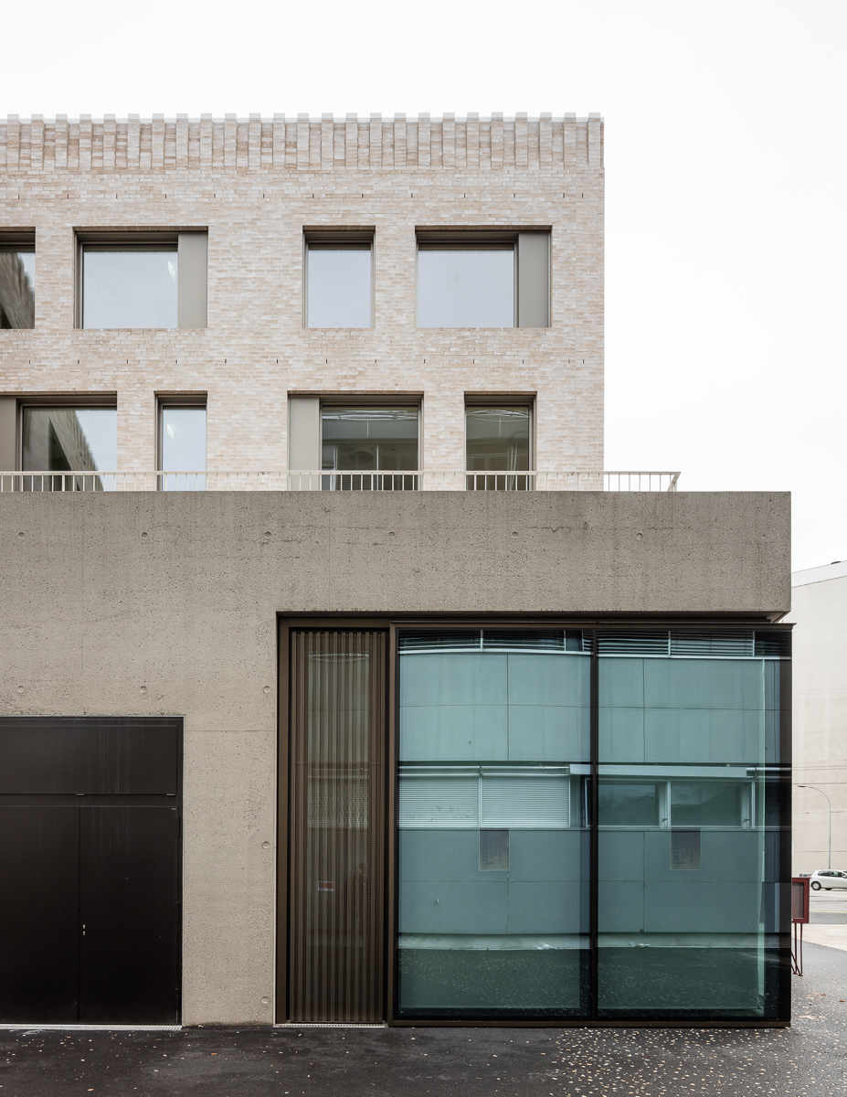 意大利 Jonction 社区服务楼丨Lacroix Chessex-13