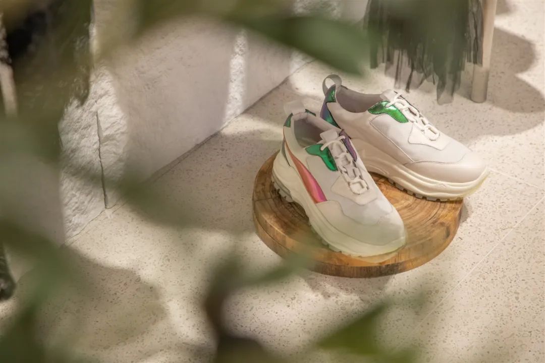 熙然女装第五代店铺形象设计丨中国海口丨MJVMD(广州孟靖迪赛品牌策划有限公司)-27