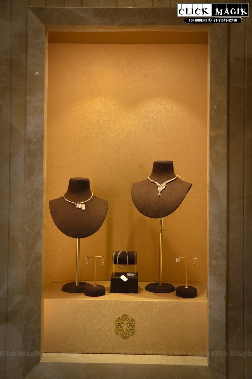 Anastasiya Gushchina丨珠宝店丨Nakoda jewellers designed by Vdesignspace19丨印度-3