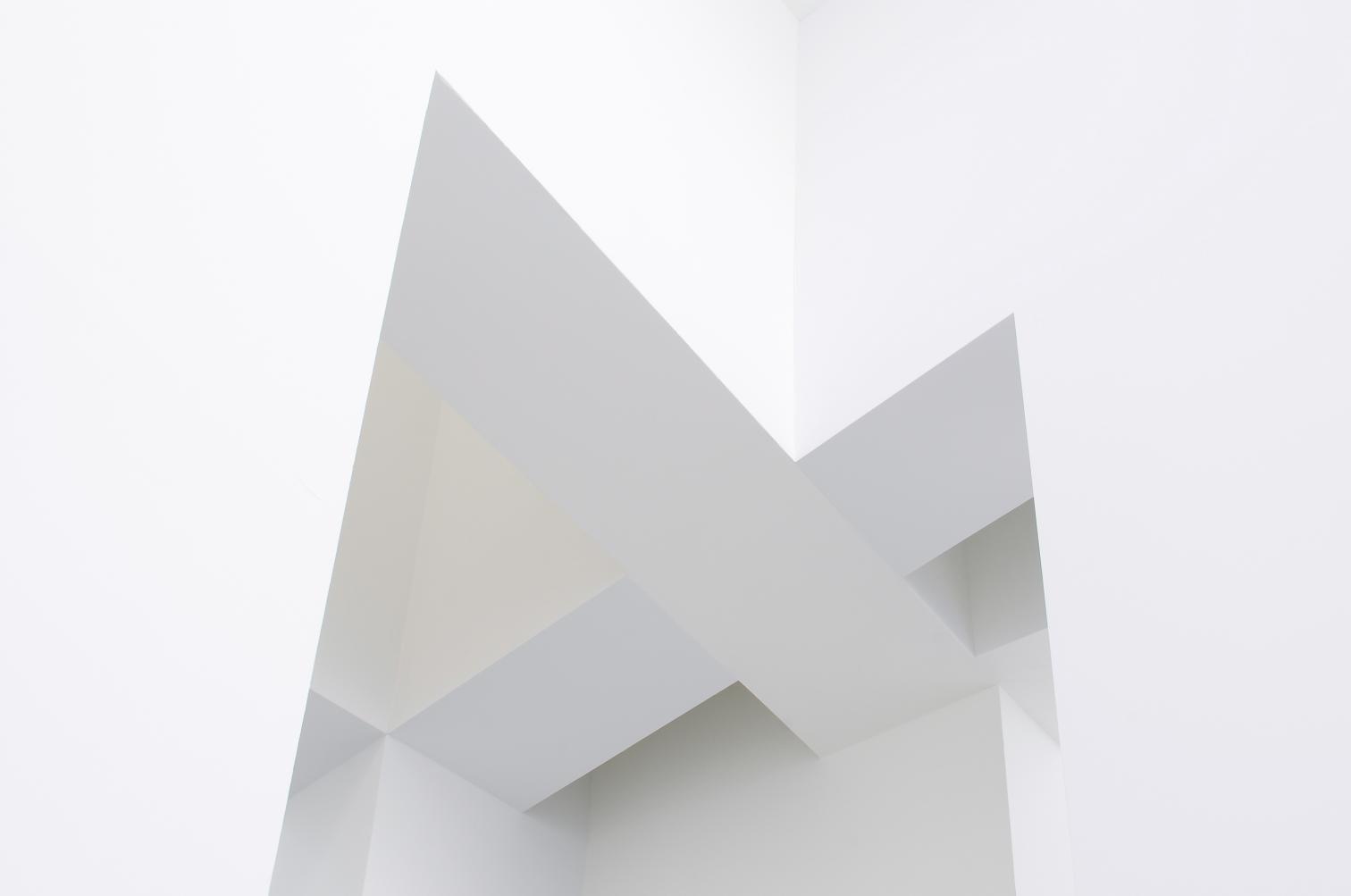 错位建筑 · 西班牙馆在威尼斯双年展的独特设计-12