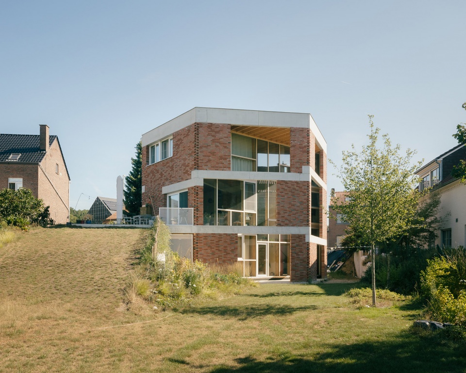 比利时 BLAF 事务所作品 | jtB 住宅,实现节能与环境友好共存-3