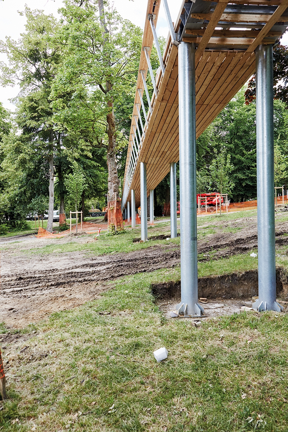 城市坡道 | 连接克雷伊市中心的无障碍新路径-38