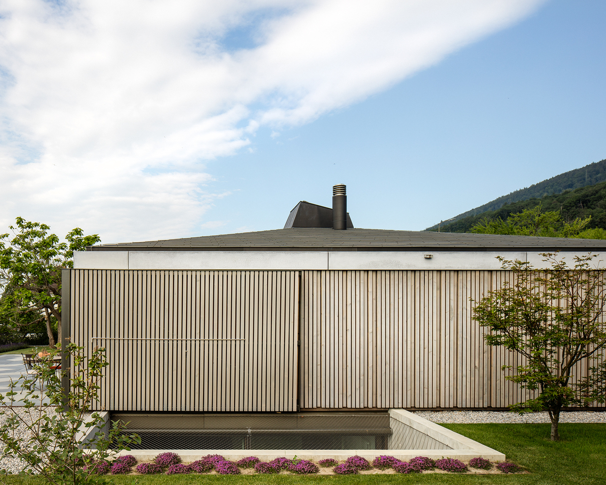 瑞士 Hauterive 湖畔混凝土与玻璃的现代住宅-75