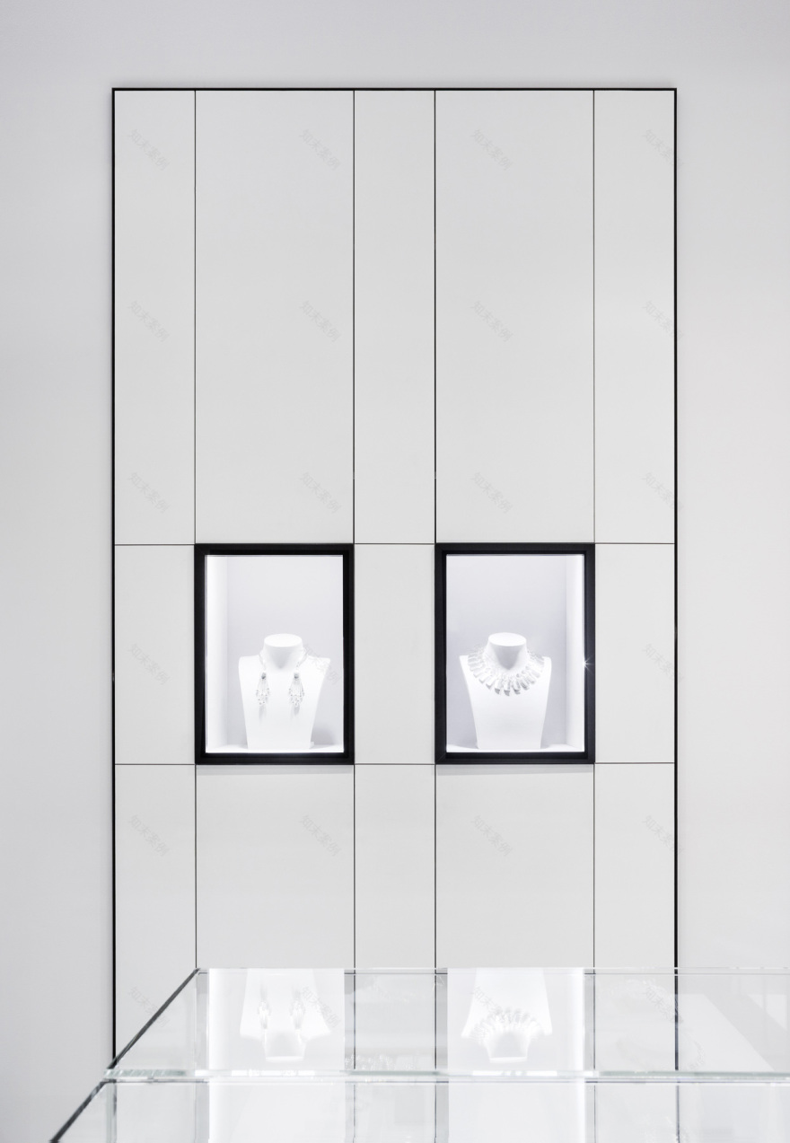 丹麦设计名宿 Georg Jensen 伦敦新旗舰店,精致奢华的艺术空间-16