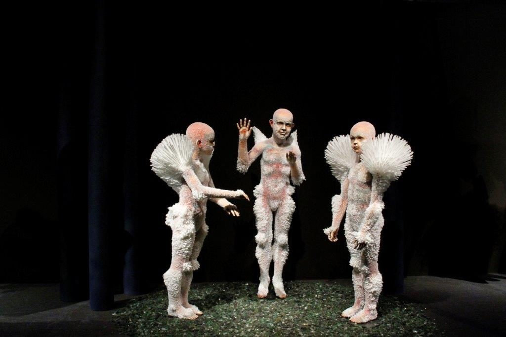 丨Oddbirds与策展人Cay Bond合作-14